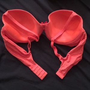 Victoria's Secret Intimates & Sleepwear - Body by Victoria secret lined demi sized 38c Victoria's Secret Intimates & Sleepwear - Body by Victoria secret lined demi sized 38c